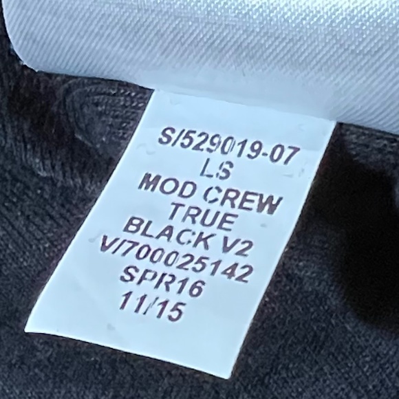 GAP Long Sleeve True Black shirt - Size M - Mod Crew - Picture 3 of 4